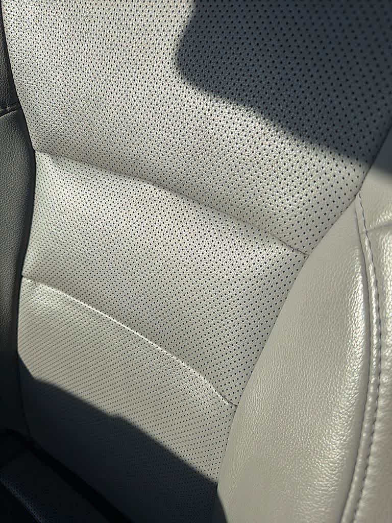 Thumbnail: 2016 Honda Pilot - 16