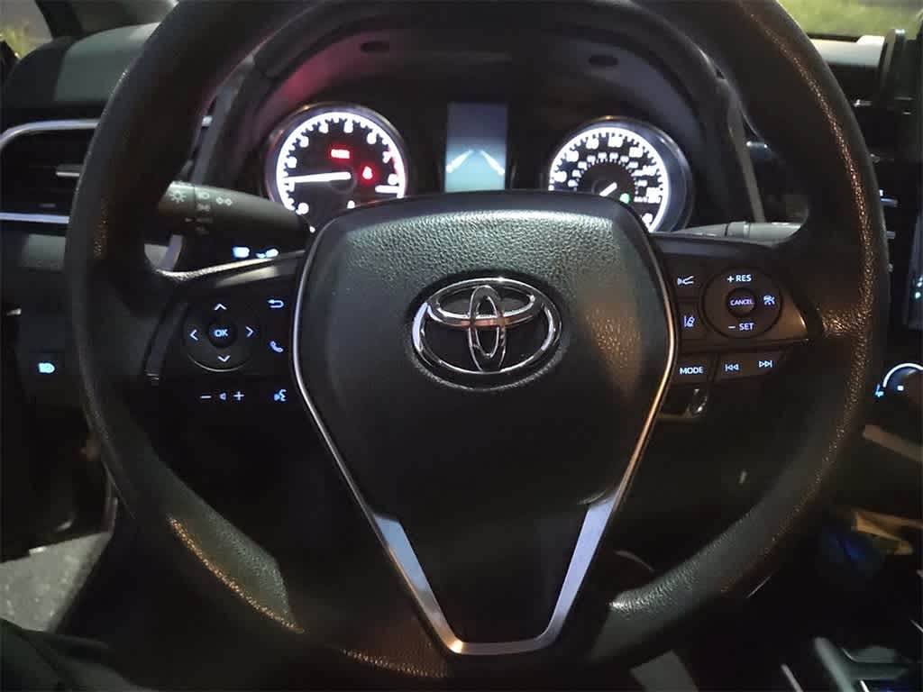 Thumbnail: 2018 Toyota Camry - 8
