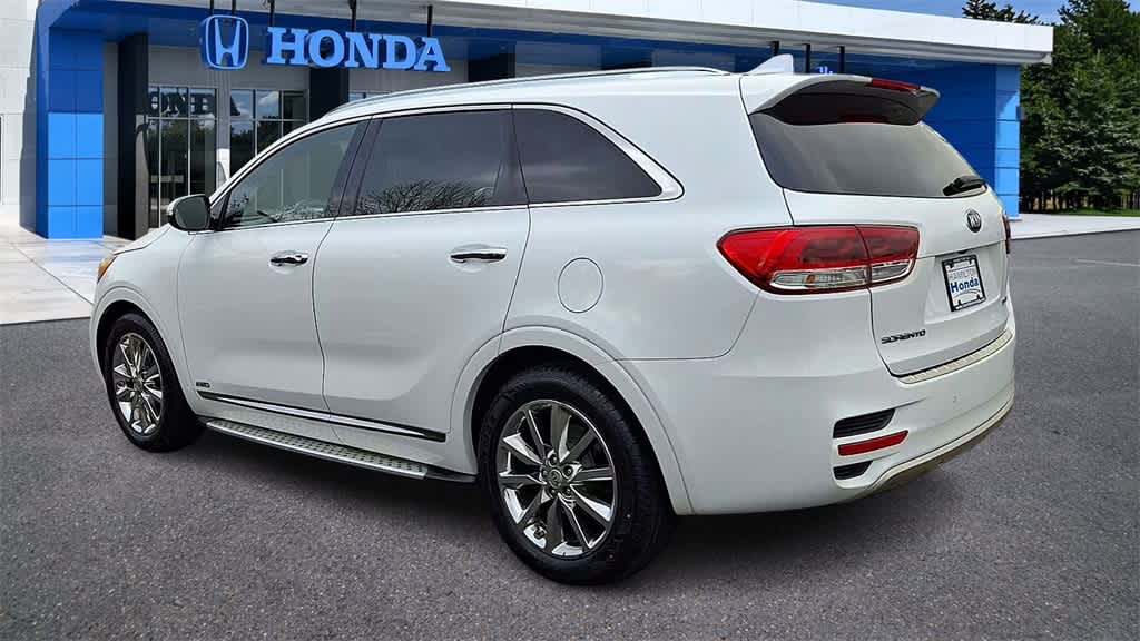 Thumbnail: 2016 Kia Sorento - 6