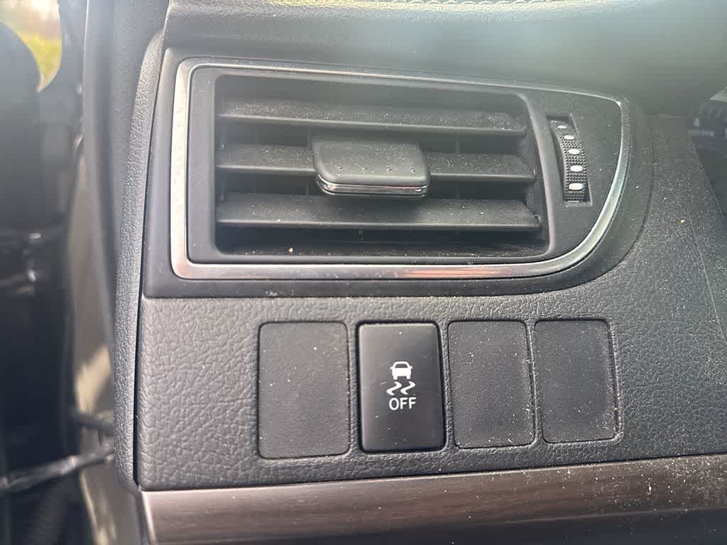 Thumbnail: 2017 Toyota Camry - 20