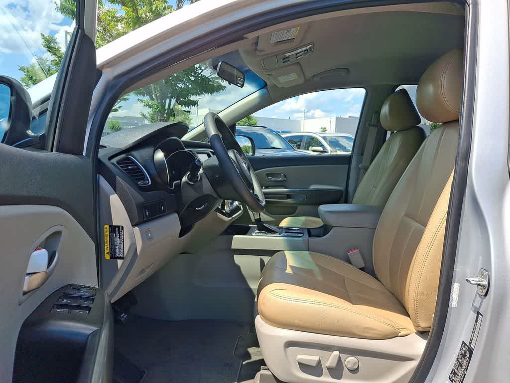 Thumbnail: 2020 Kia Sedona - 11