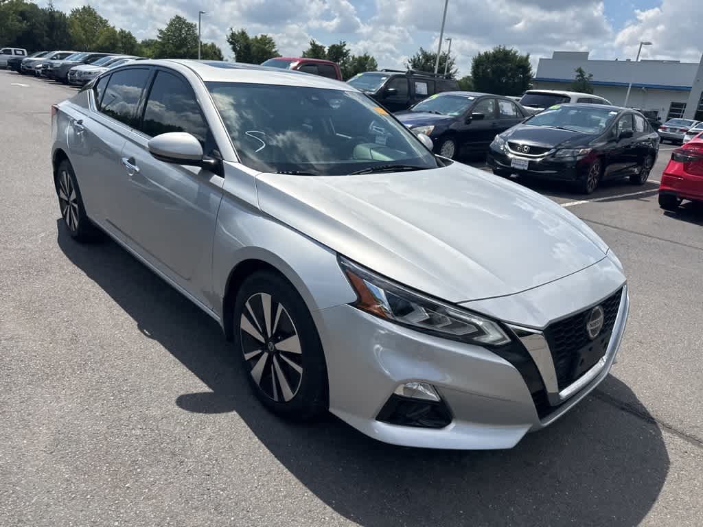 Thumbnail: 2020 Nissan Altima - 3