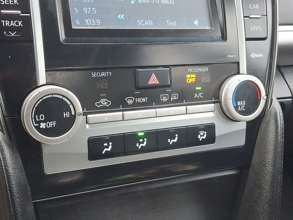 Thumbnail: 2013 Toyota Camry - 19