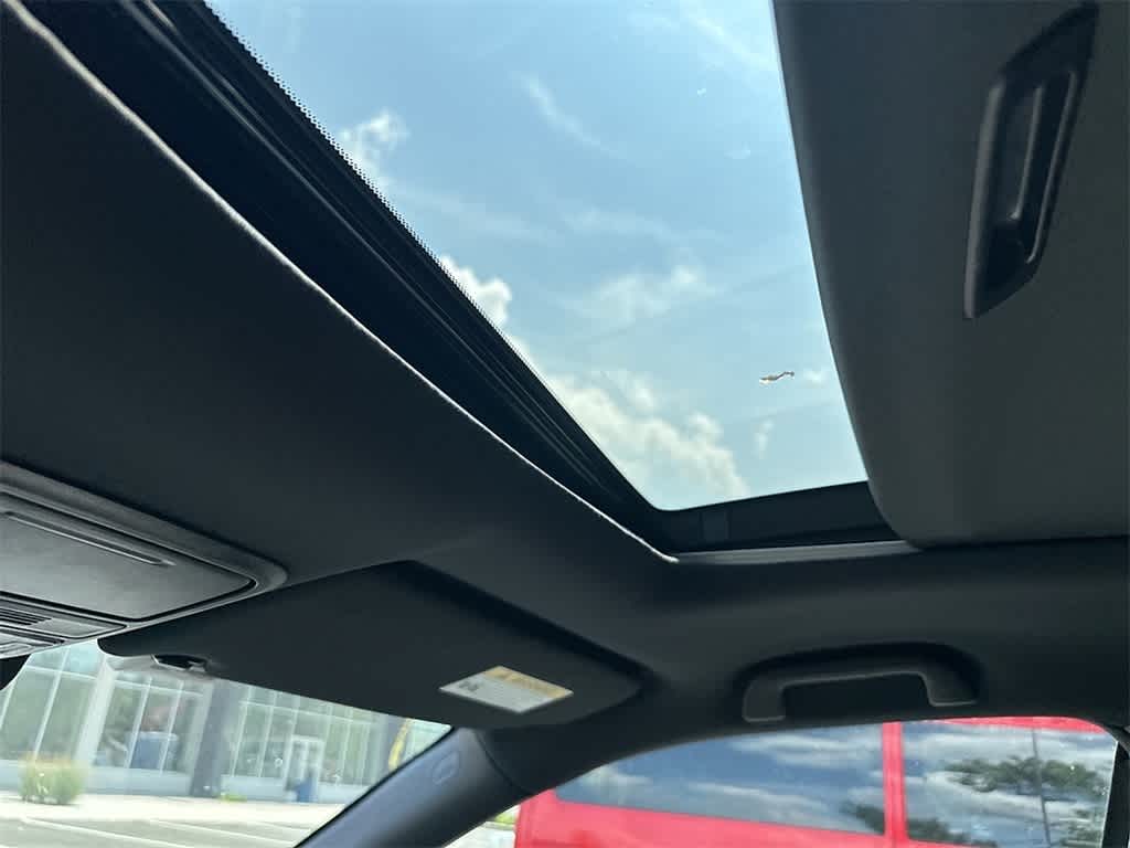 Thumbnail: 2022 Honda Pilot - 12