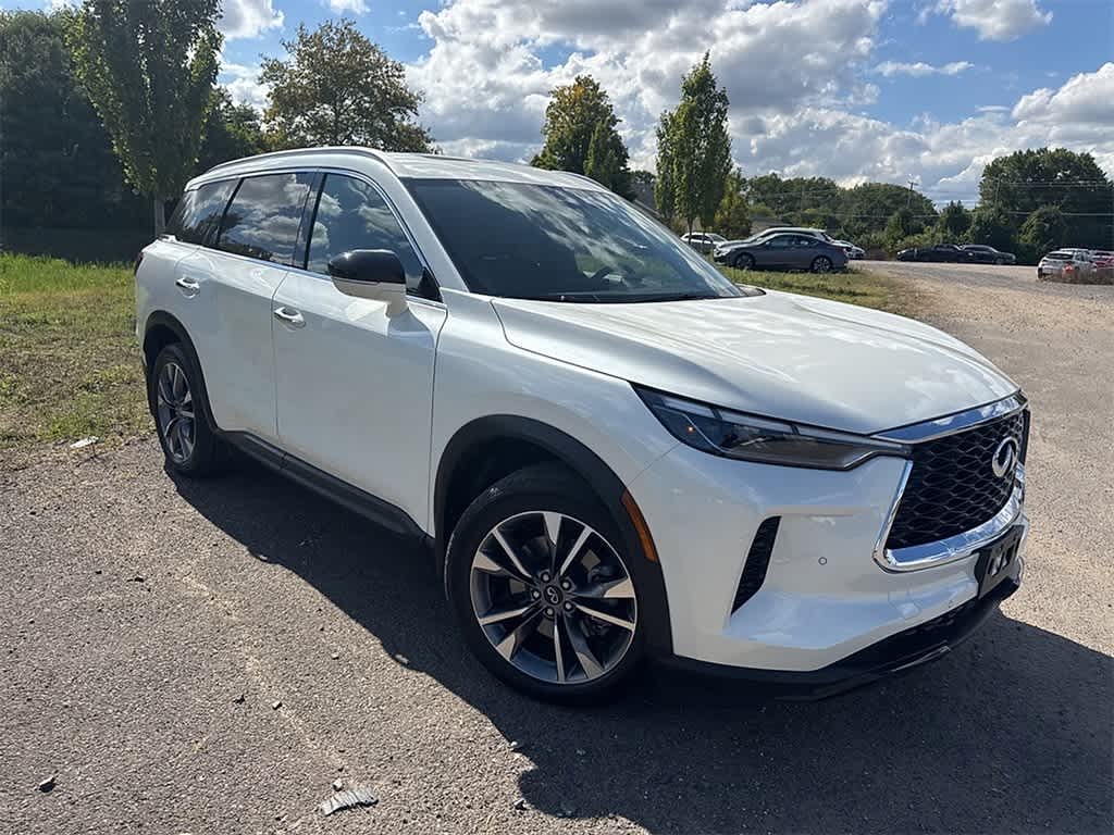 Thumbnail: 2023 INFINITI QX60 - 3