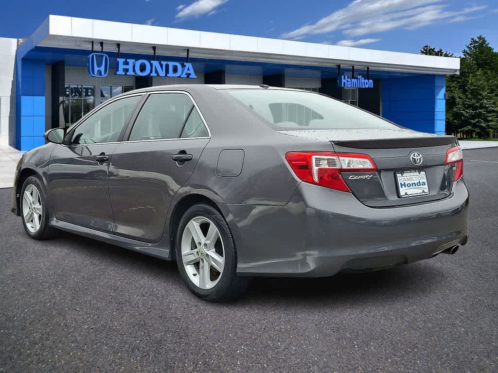 Thumbnail: 2013 Toyota Camry - 22