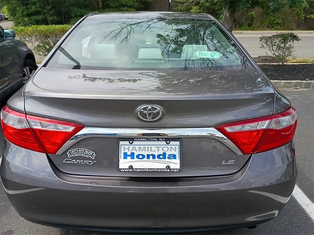 Thumbnail: 2016 Toyota Camry - 5