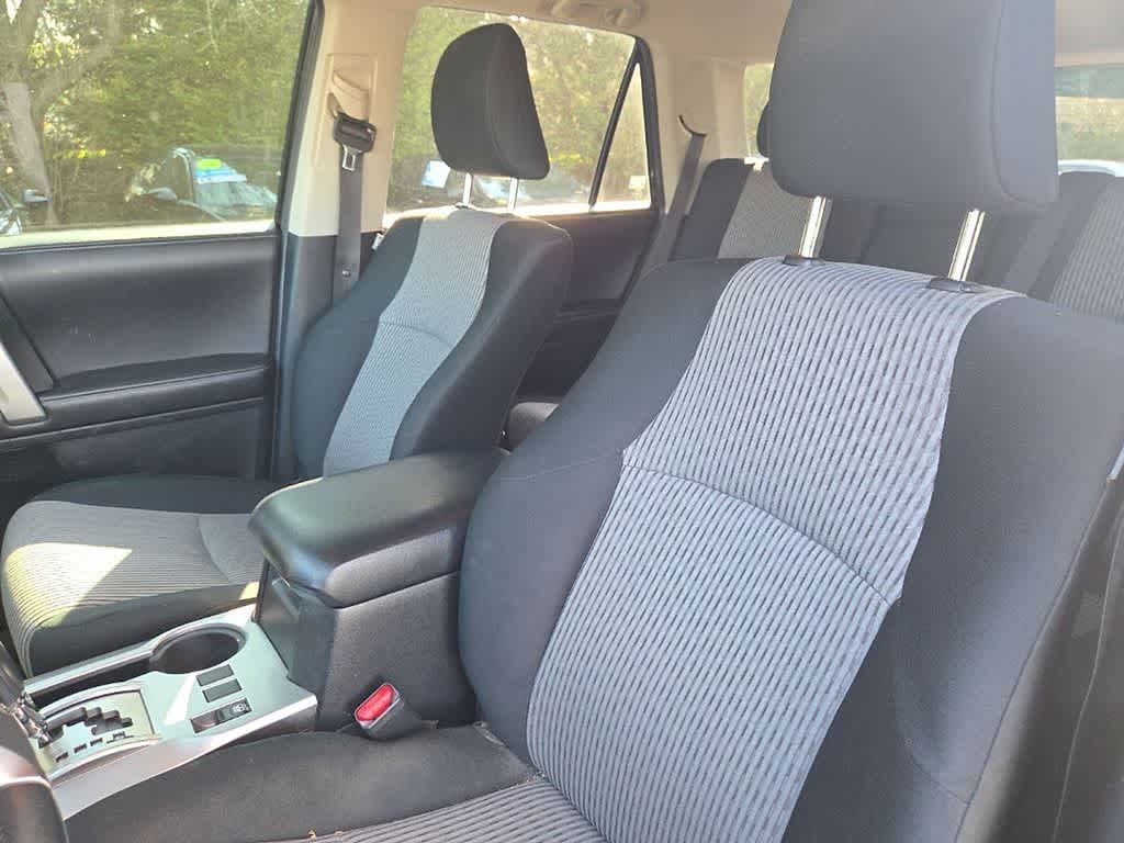 Thumbnail: 2016 Toyota 4Runner - 14