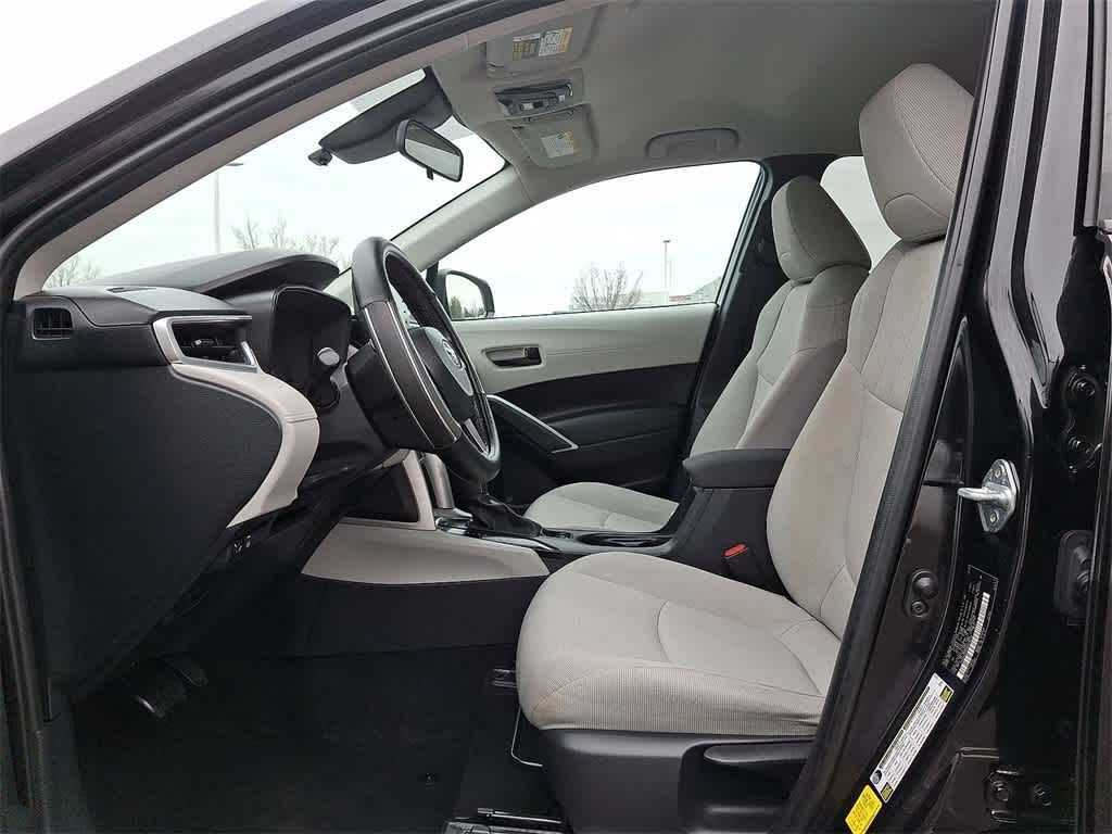 Thumbnail: 2022 Toyota Corolla Cross - 11