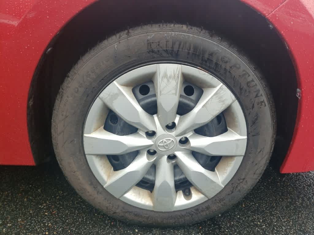 2015 Toyota Corolla LE 11
