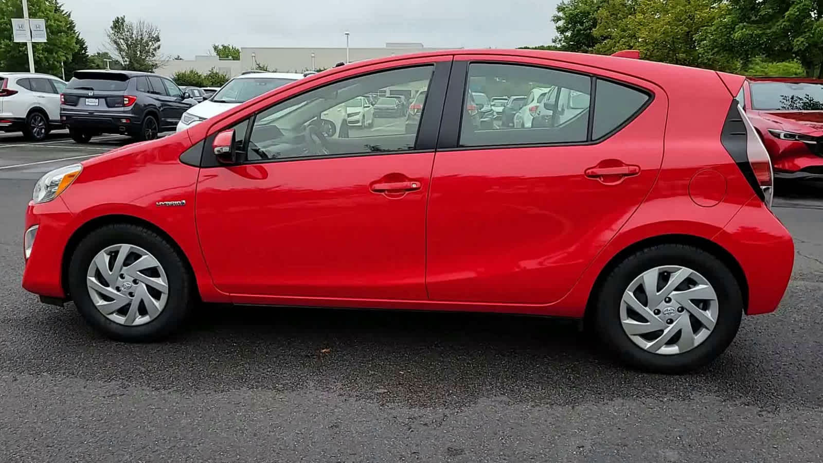 2015 Toyota Prius c Two 5