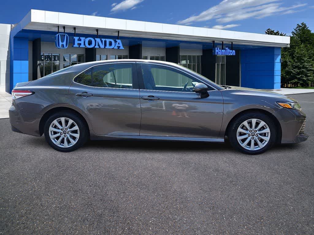 Thumbnail: 2018 Toyota Camry - 25