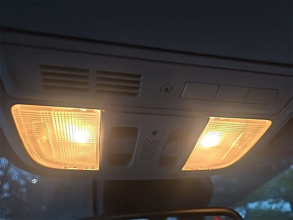 Thumbnail: 2016 Honda Odyssey - 20