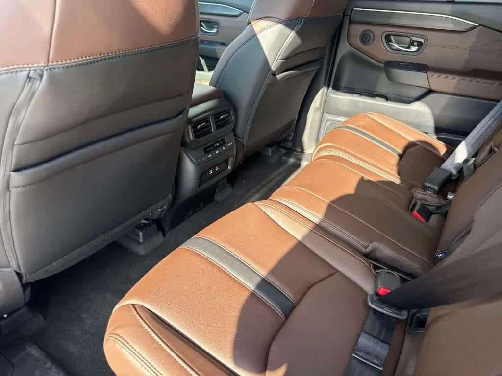 Thumbnail: 2026 Honda Pilot - 25