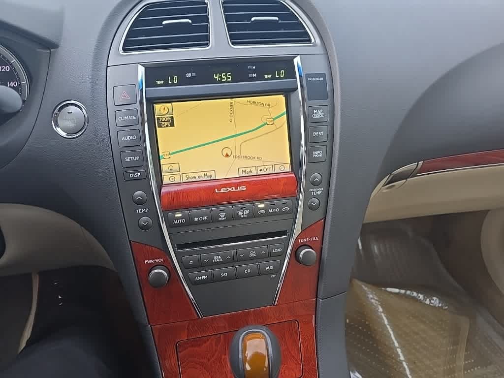 Thumbnail: 2011 Lexus ES - 11