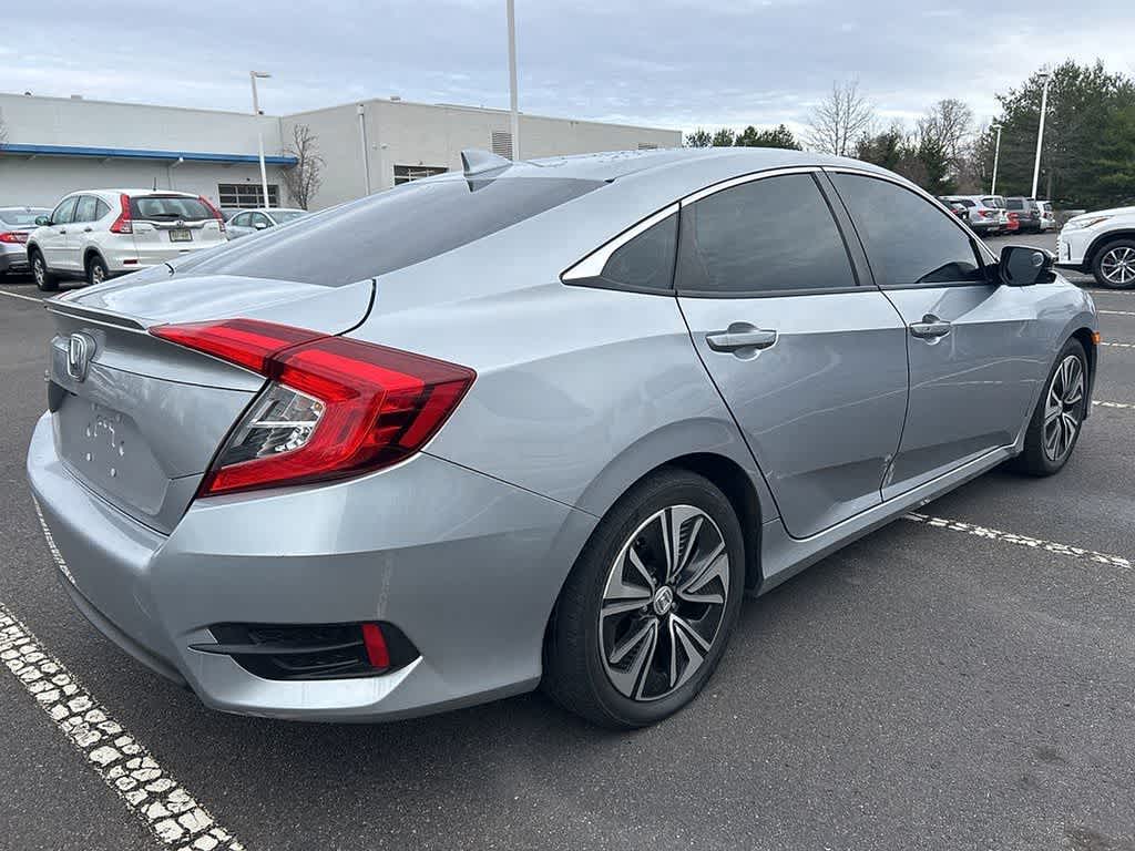 Thumbnail: 2016 Honda Civic - 4