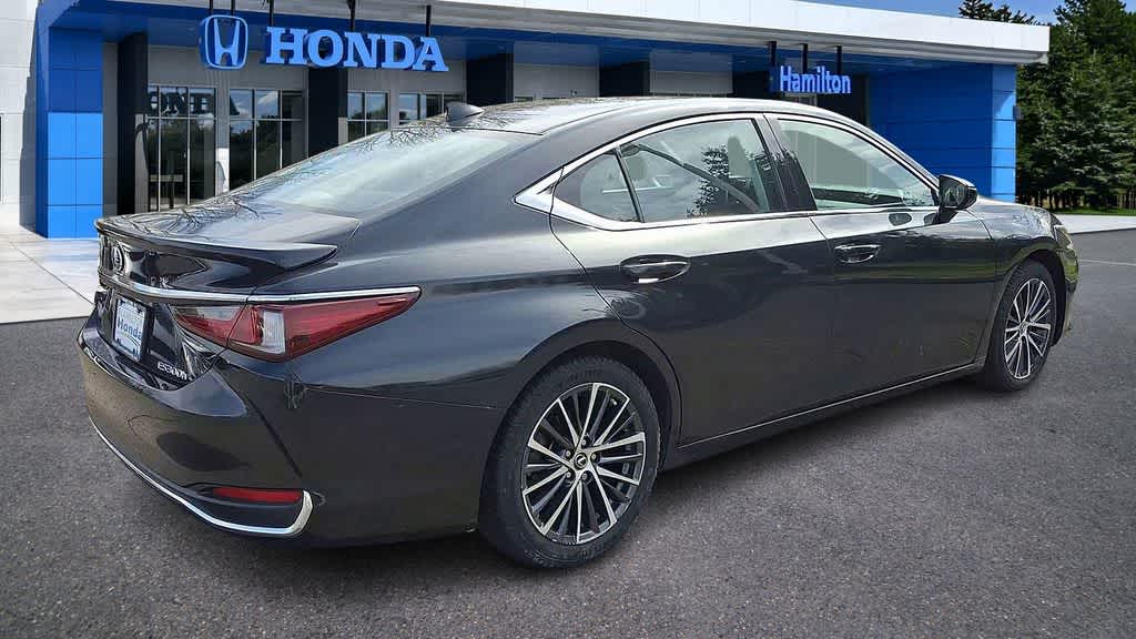 Thumbnail: 2023 Lexus ES - 8