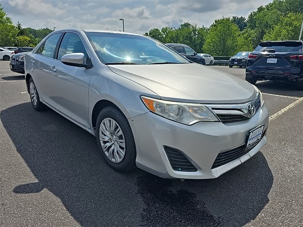 Thumbnail: 2012 Toyota Camry - 3