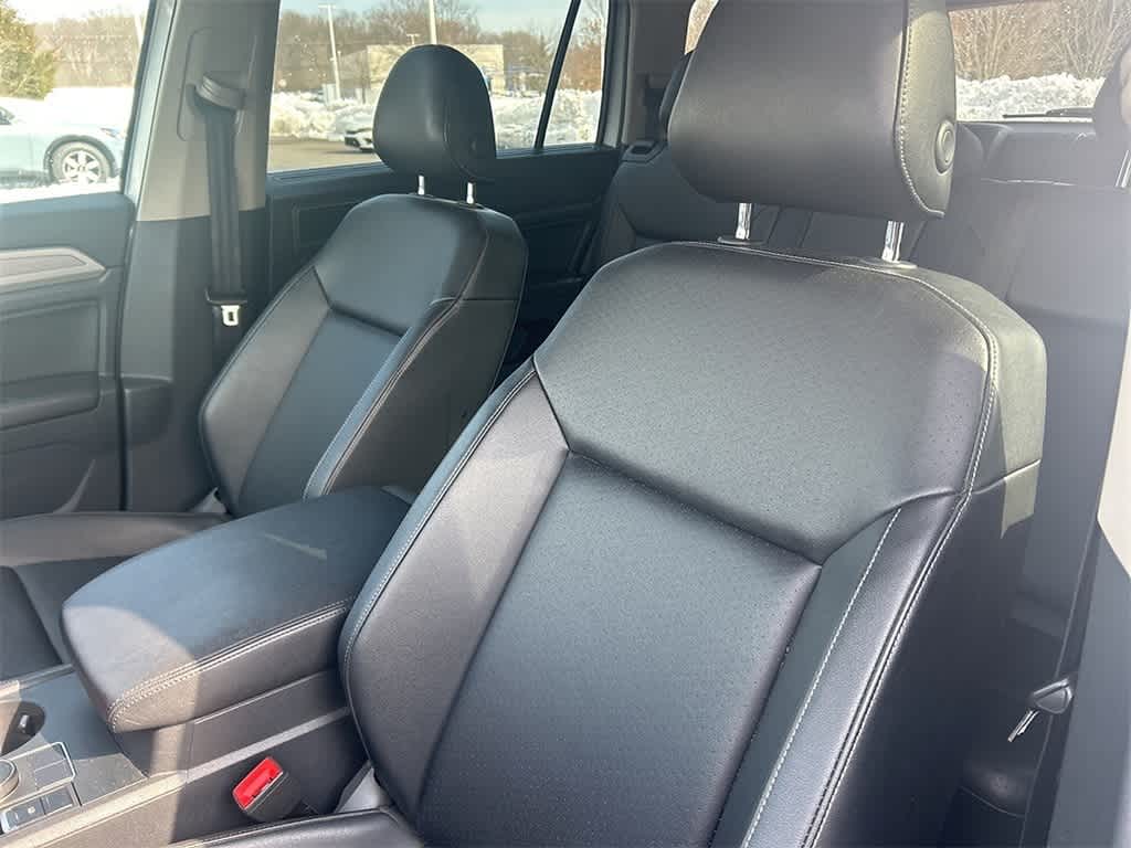 Thumbnail: 2019 Volkswagen Atlas - 16