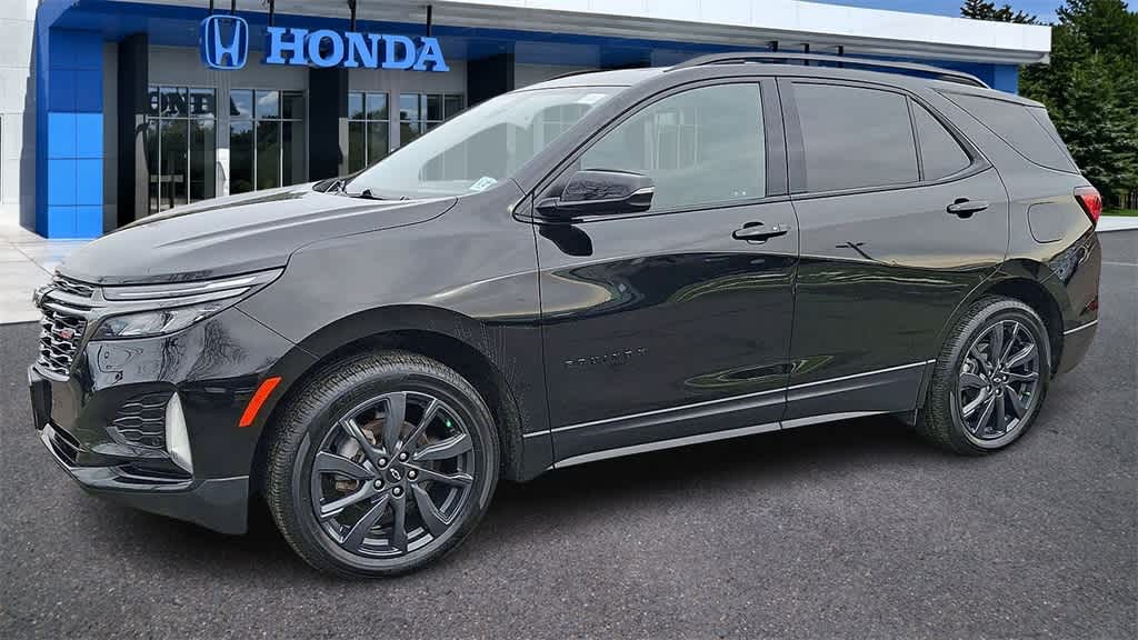 Thumbnail: 2022 Chevrolet Equinox - 4