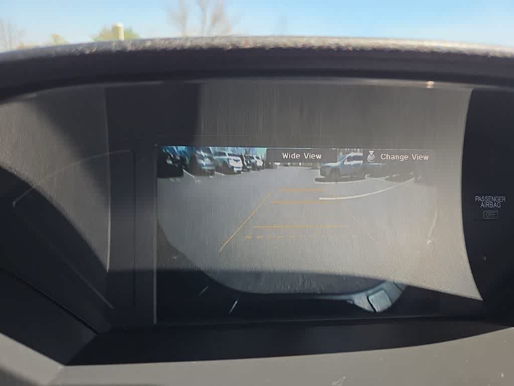 Thumbnail: 2015 Honda Pilot - 23