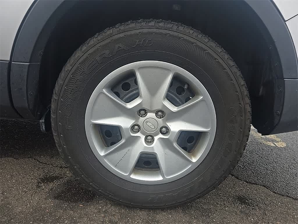 Thumbnail: 2014 Ford Explorer - 7