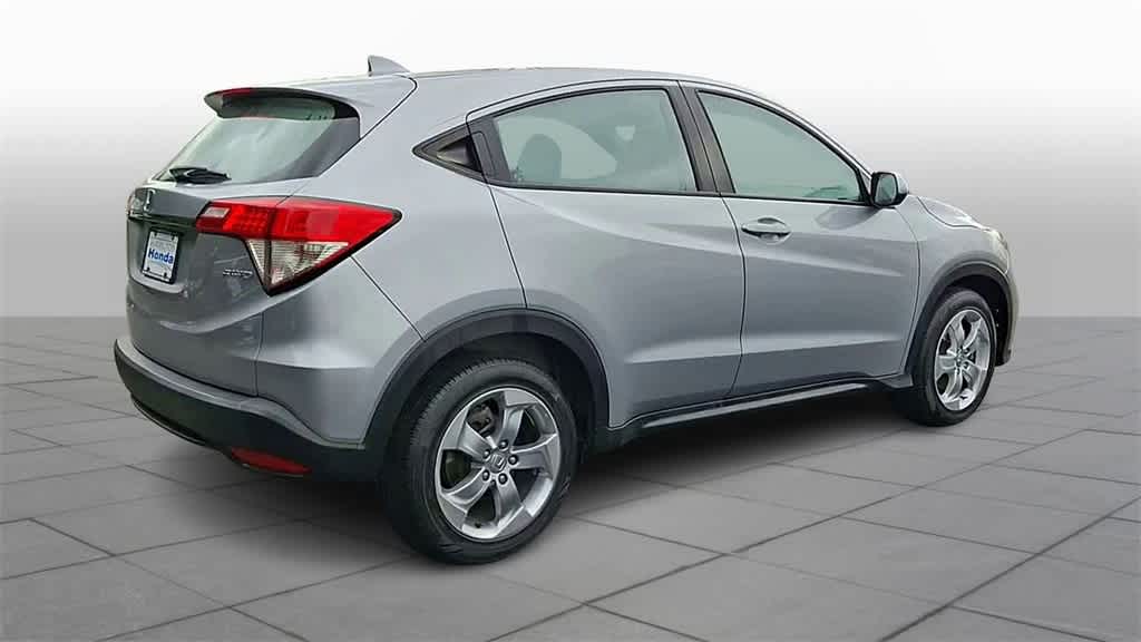 Thumbnail: 2019 Honda HR-V - 8