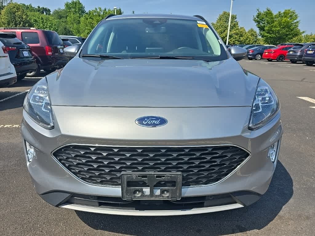 2021 Ford Escape Titanium Hybrid 2