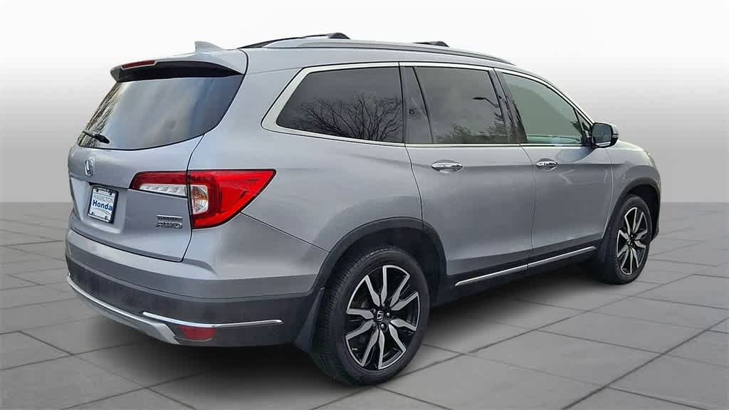 Thumbnail: 2019 Honda Pilot - 8