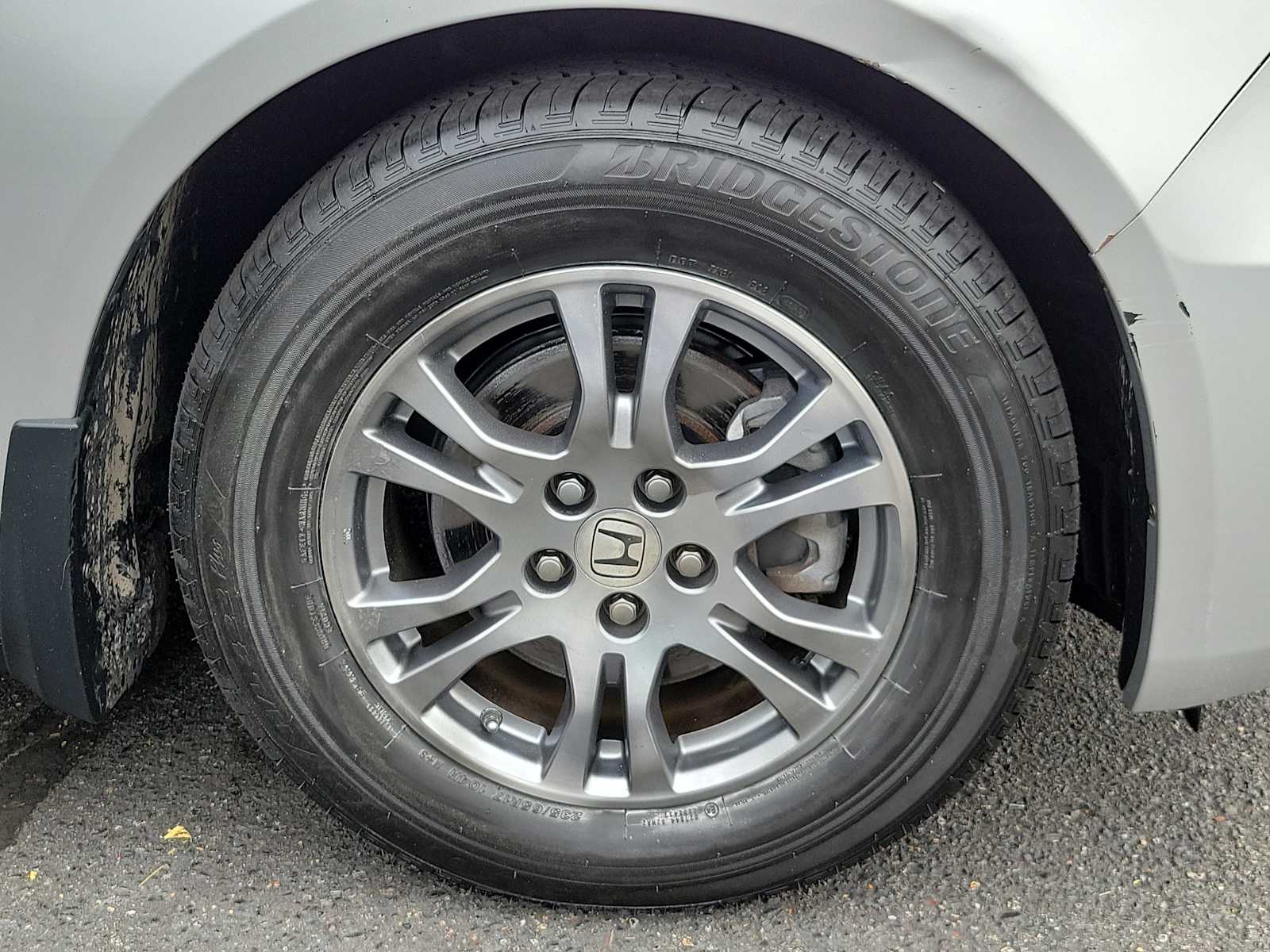 Thumbnail: 2012 Honda Odyssey - 17