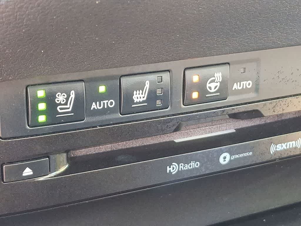 Thumbnail: 2019 Lexus ES - 19