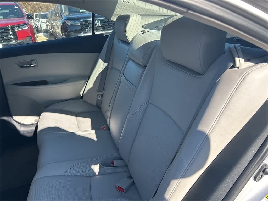 Thumbnail: 2011 Lexus ES - 13