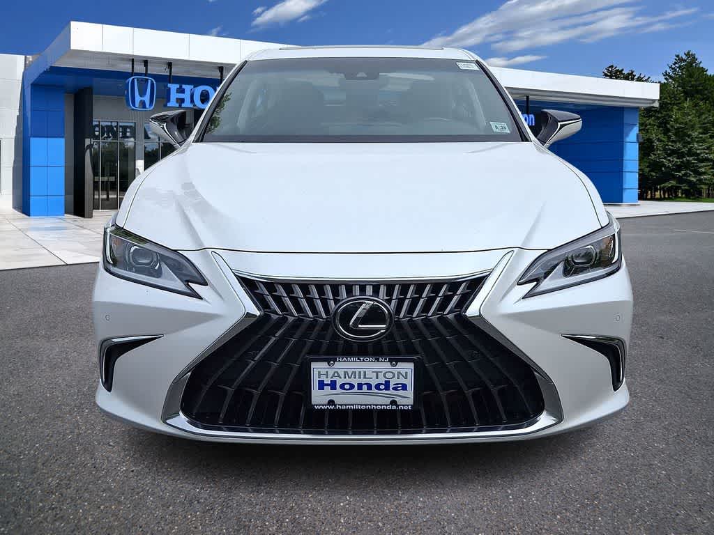 Thumbnail: 2023 Lexus ES - 28