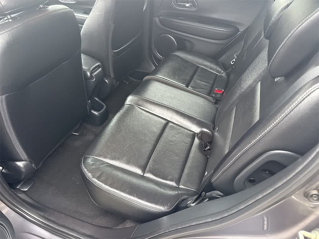 Thumbnail: 2016 Honda HR-V - 8