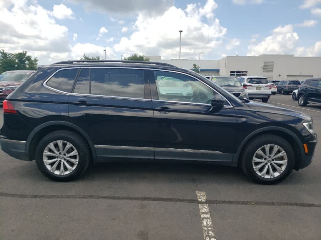 Thumbnail: 2018 Volkswagen Tiguan - 4
