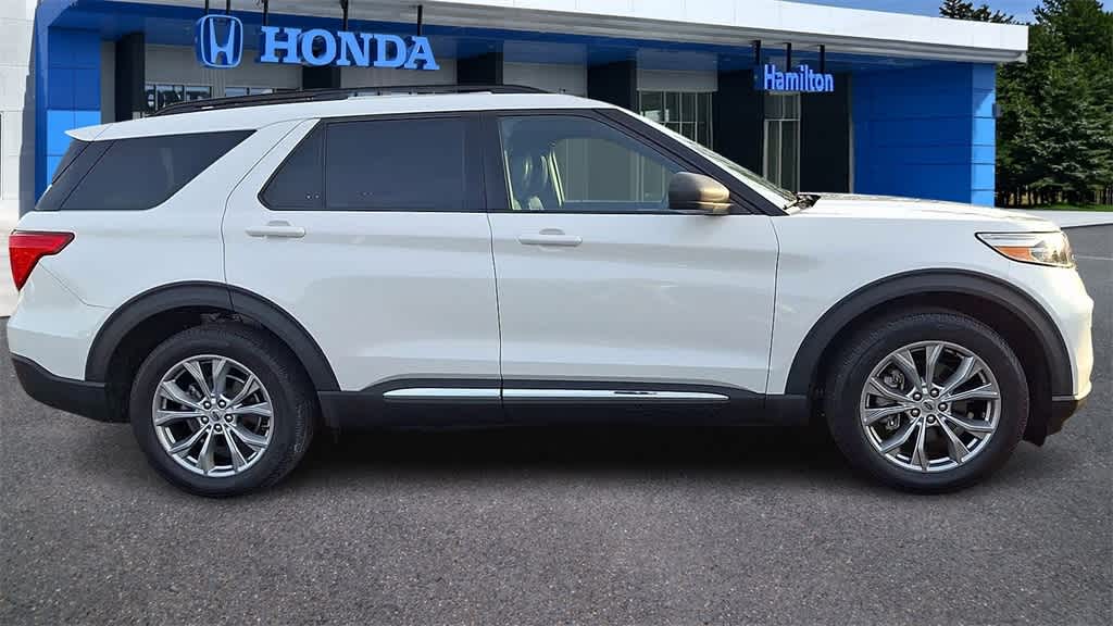 Thumbnail: 2020 Ford Explorer - 9