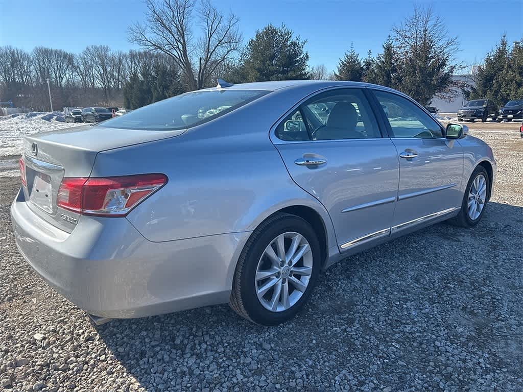 Thumbnail: 2011 Lexus ES - 4