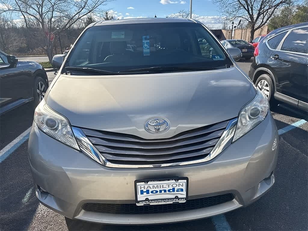 Used 2016 Toyota Sienna XLE Van