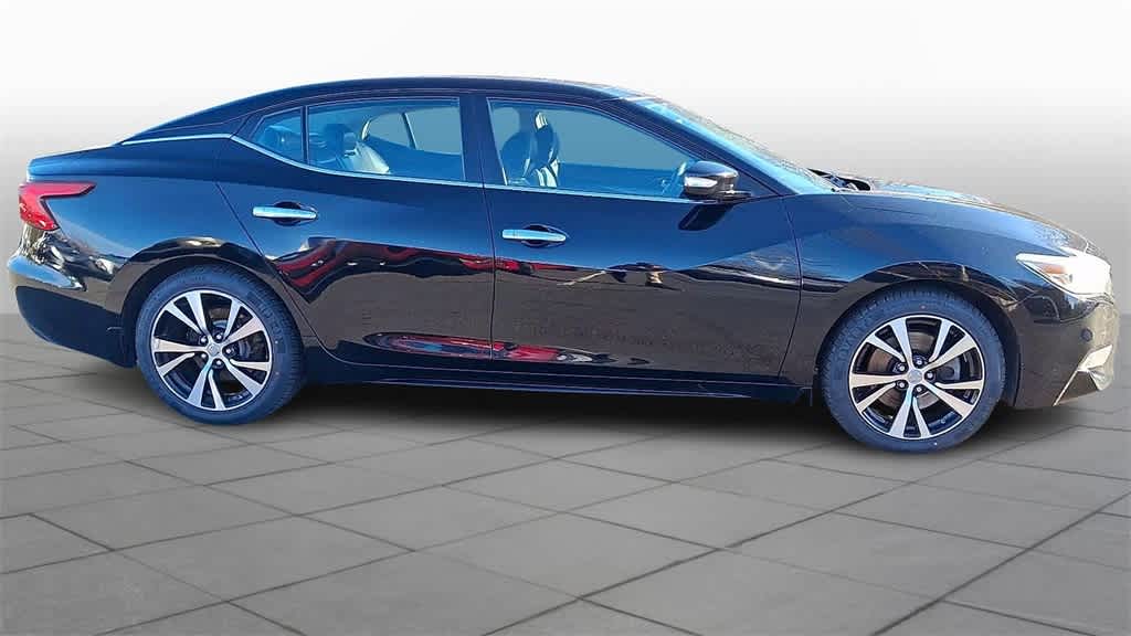 Thumbnail: 2017 Nissan Maxima - 9