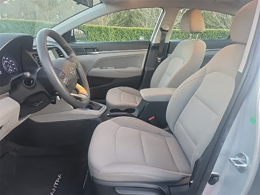 Thumbnail: 2020 Hyundai Elantra - 14
