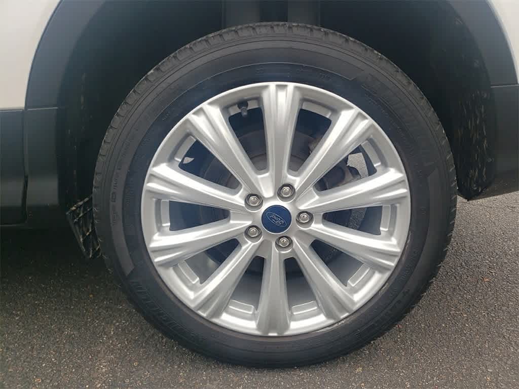 Thumbnail: 2019 Ford Escape - 9