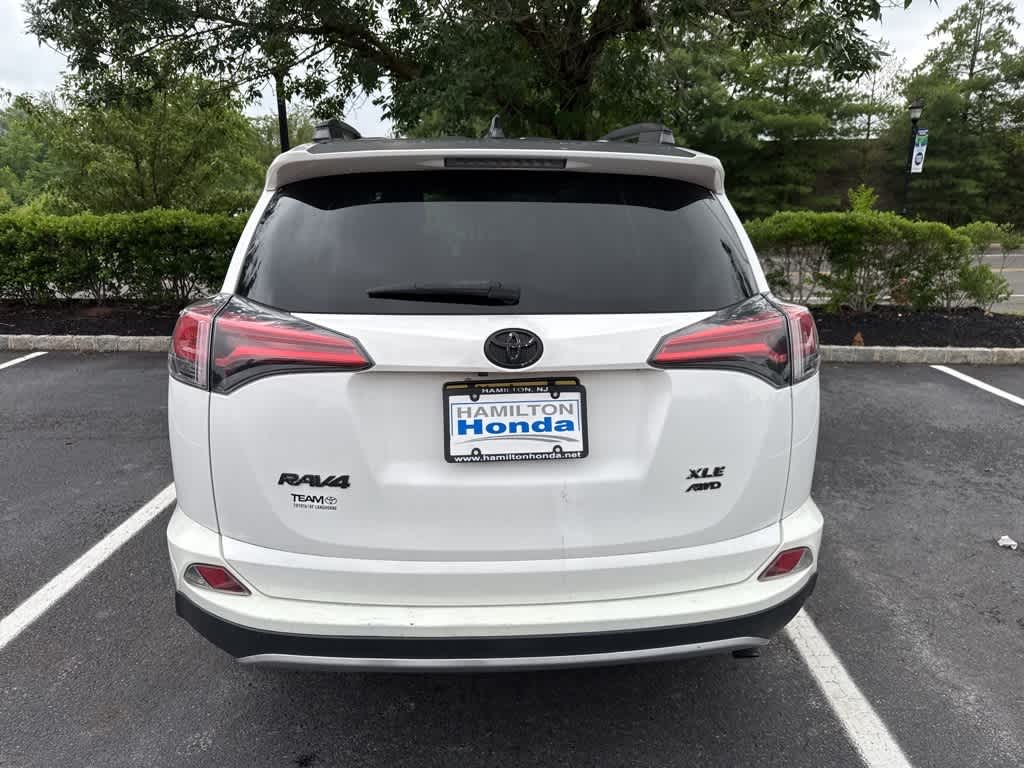 Thumbnail: 2018 Toyota RAV4 - 5