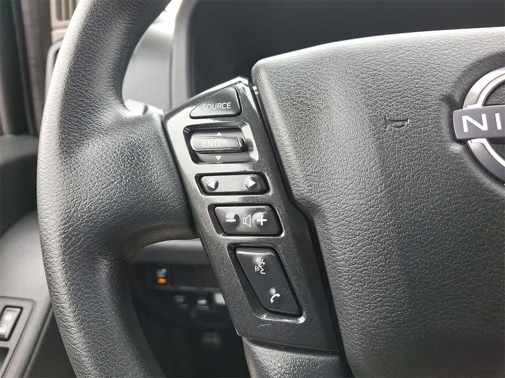 Thumbnail: 2022 Nissan Frontier - 17