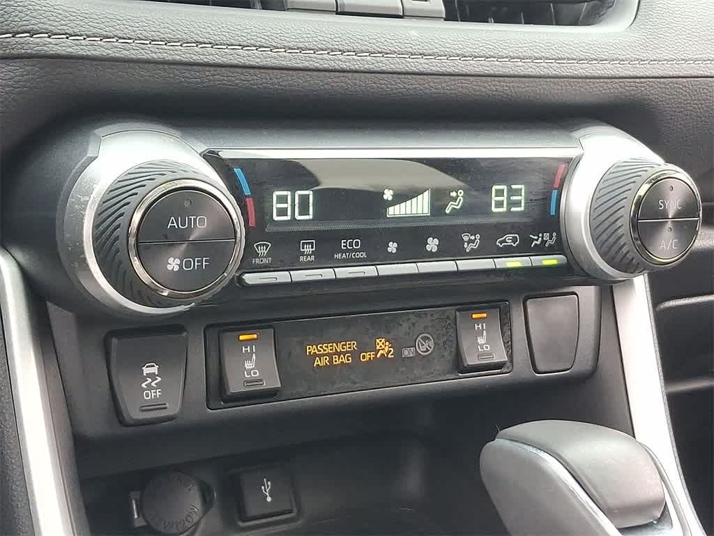 Thumbnail: 2022 Toyota RAV4 - 19