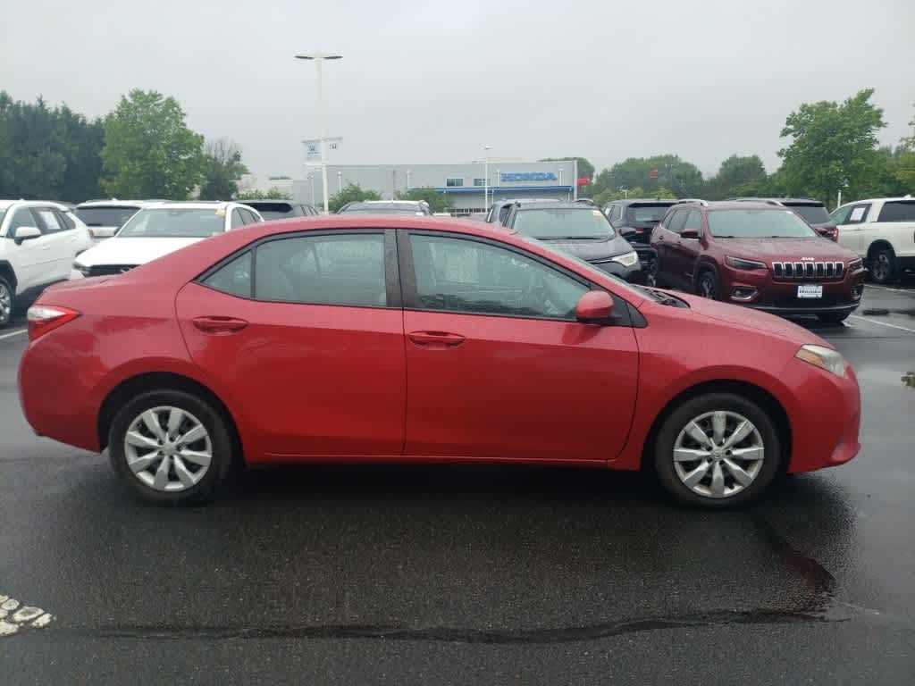 2015 Toyota Corolla LE 4