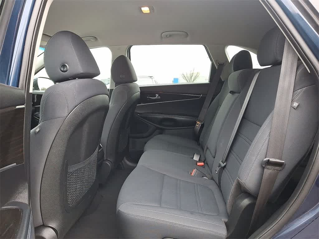 Thumbnail: 2019 Kia Sorento - 20