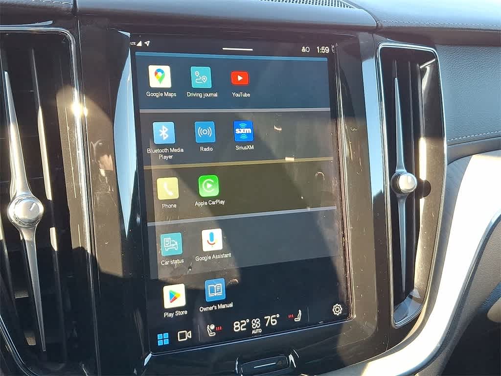 Thumbnail: 2022 Volvo XC60 - 15