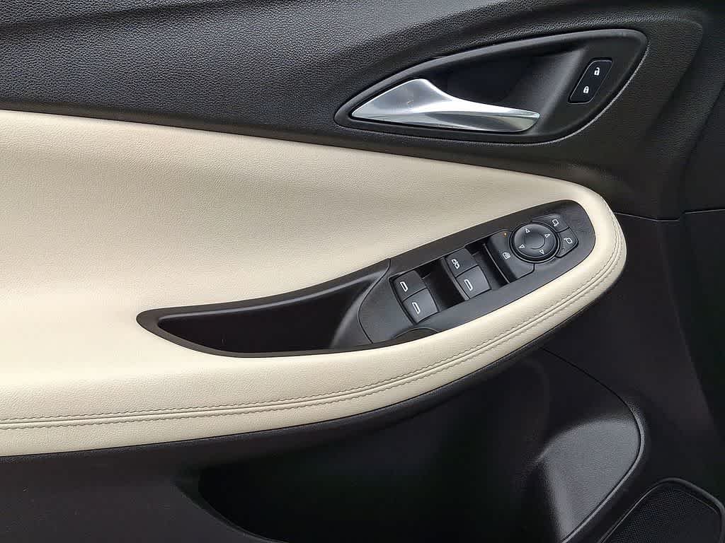 Thumbnail: 2023 Buick Encore GX - 10