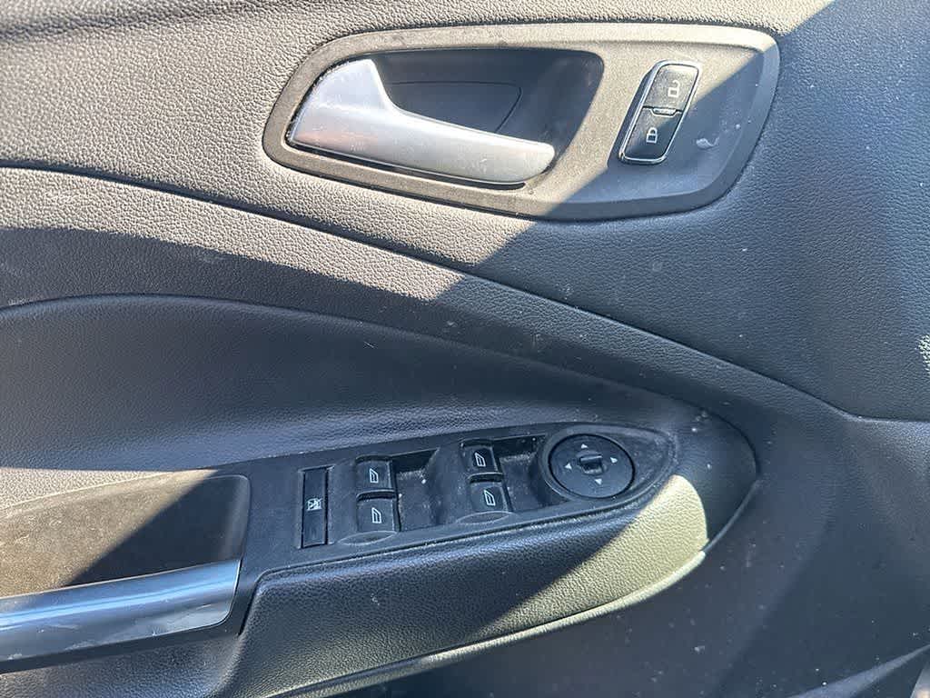 Thumbnail: 2014 Ford Escape - 11