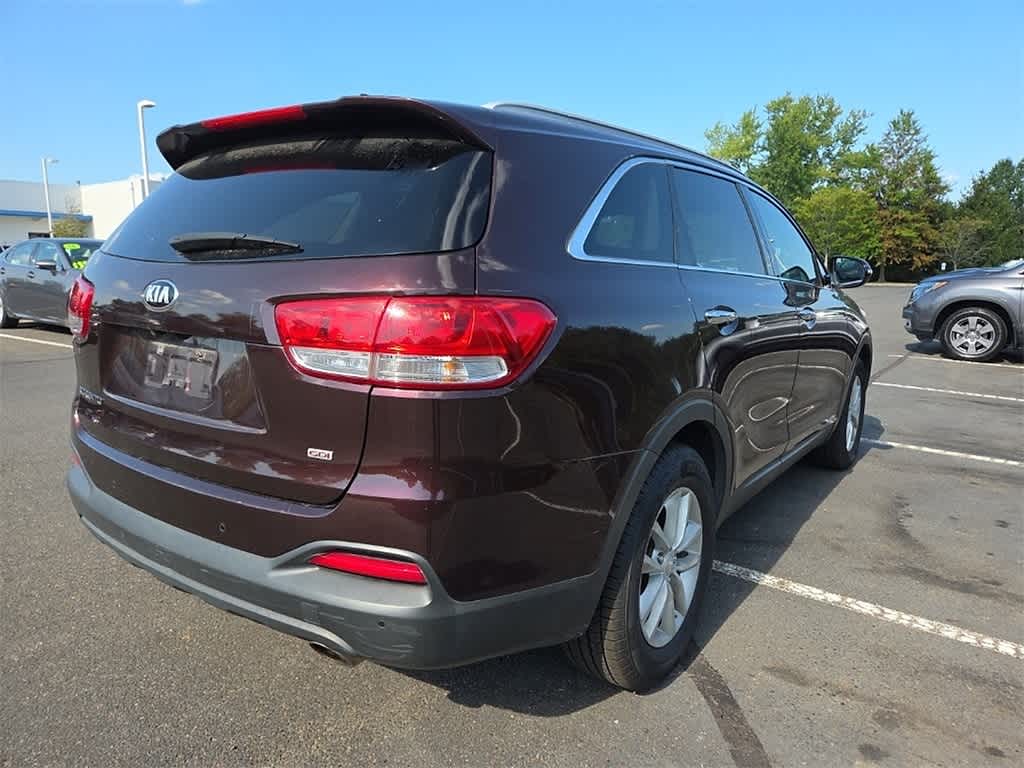 Thumbnail: 2016 Kia Sorento - 5